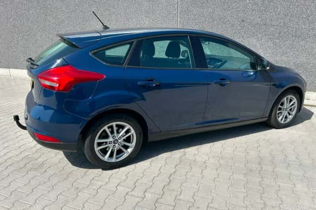 Ford Focus (2018) thumbnail 4