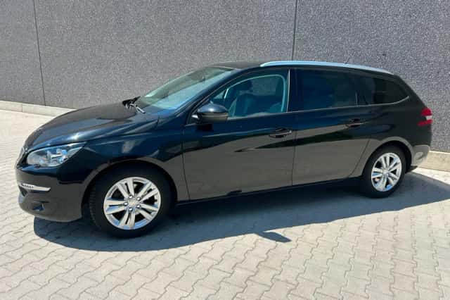 Peugeot 308 (2016) thumbnail 2