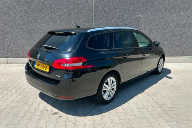 Peugeot 308 (2016) thumbnail 3