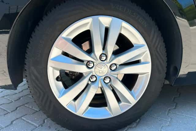 Peugeot 308 (2016) thumbnail 5
