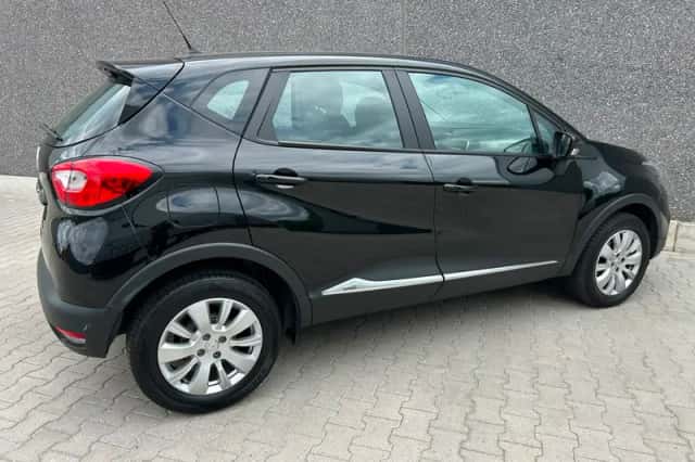 Renault Captur (2017) thumbnail 4