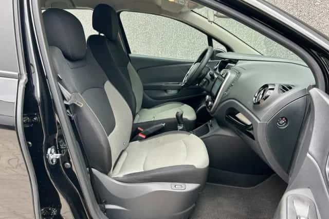 Renault Captur (2017) thumbnail 6
