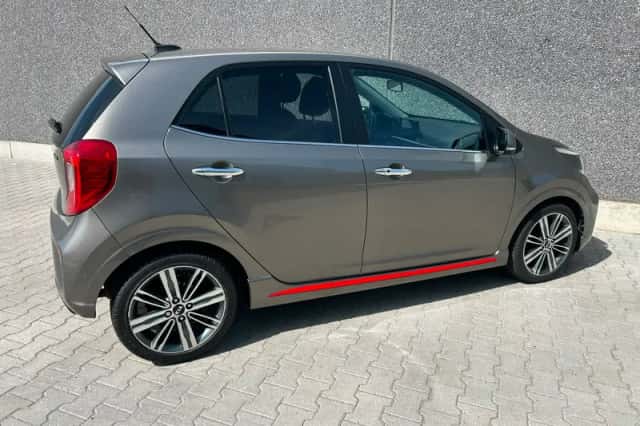 Kia Picanto (2017) thumbnail 4