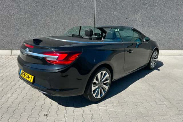Opel Cascada (2016) thumbnail 5