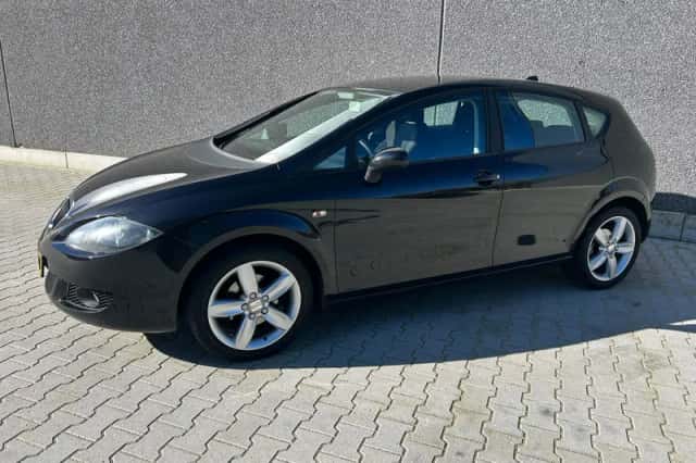 SEAT Leon (2008) thumbnail 2