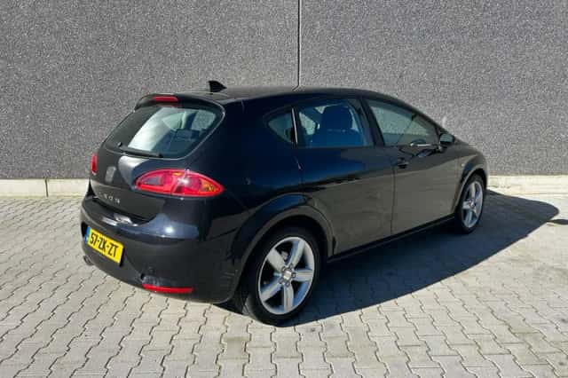 SEAT Leon (2008) thumbnail 3