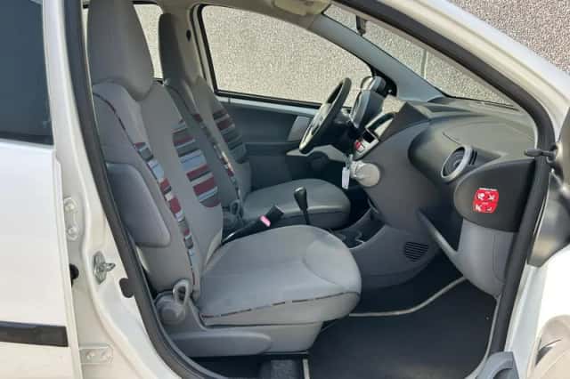 Citroën C1 (2010) thumbnail 6