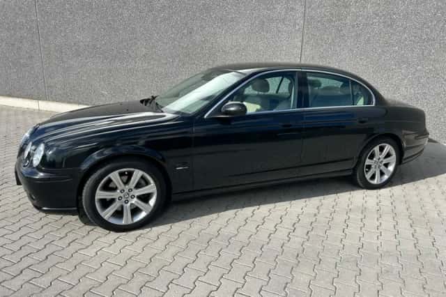 Jaguar S-Type (2002) thumbnail 2