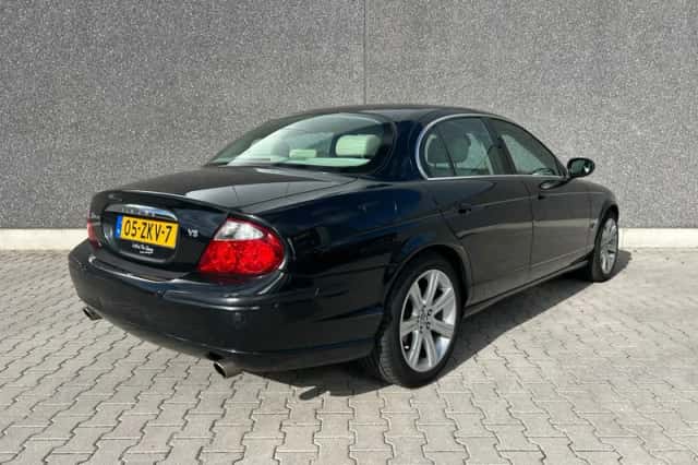 Jaguar S-Type (2002) thumbnail 3