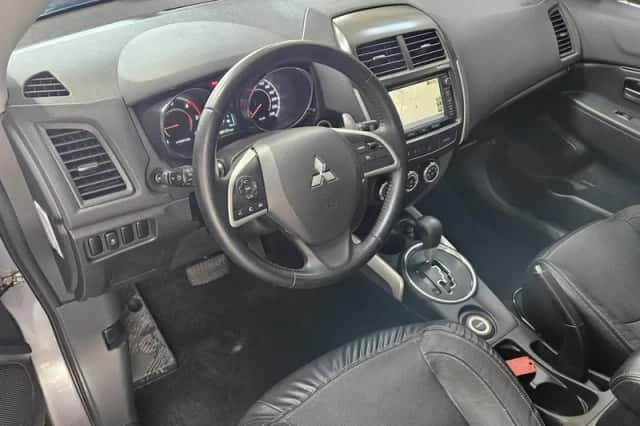 Mitsubishi ASX (2015) thumbnail 2
