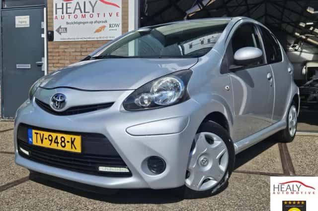 Toyota Aygo (2014) thumbnail 1