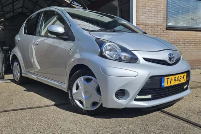Toyota Aygo (2014) thumbnail 6