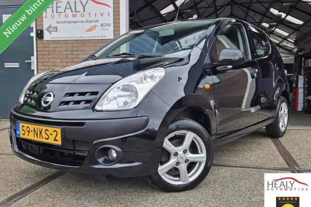 Nissan Pixo (2010) thumbnail 1