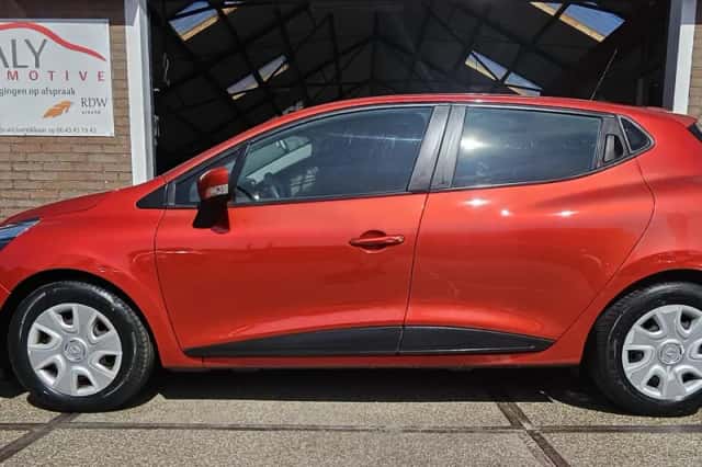 Renault Clio (2013) thumbnail 3
