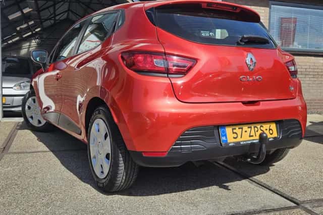 Renault Clio (2013) thumbnail 5