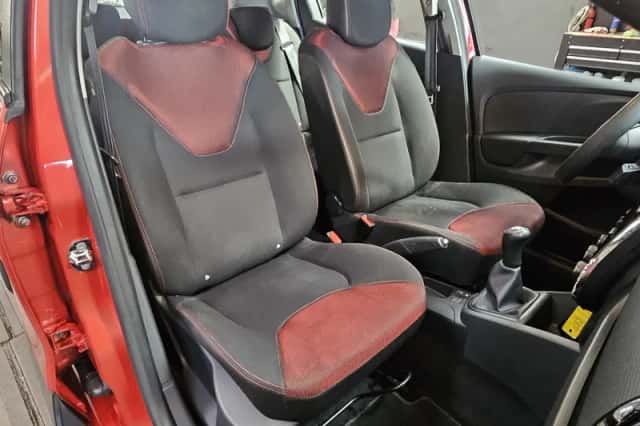 Renault Clio (2013) thumbnail 6