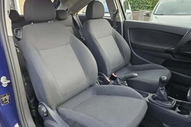 Opel Corsa (2010) thumbnail 6