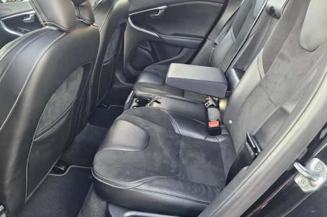 Volvo V40 (2014) thumbnail 4