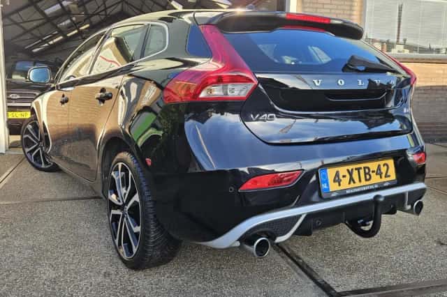 Volvo V40 (2014) thumbnail 5