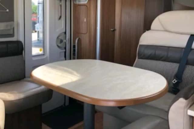 Hymer B 588 (2016) thumbnail 6