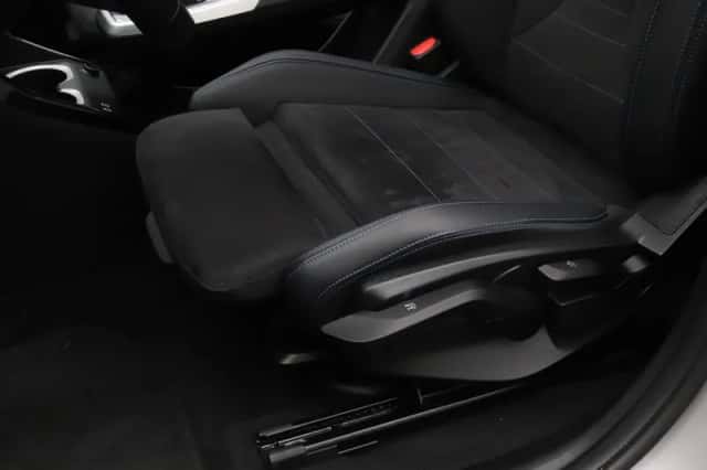 BMW X1 (2025) thumbnail 4
