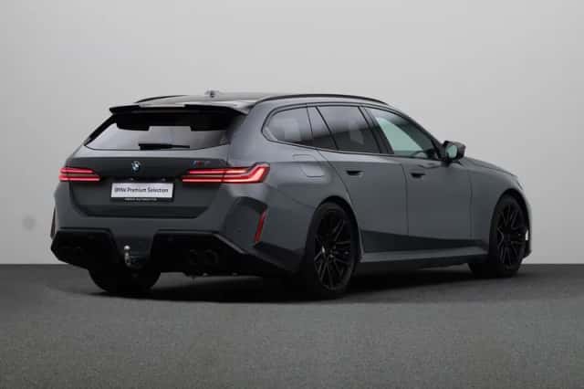 BMW M5 (2026) thumbnail 2