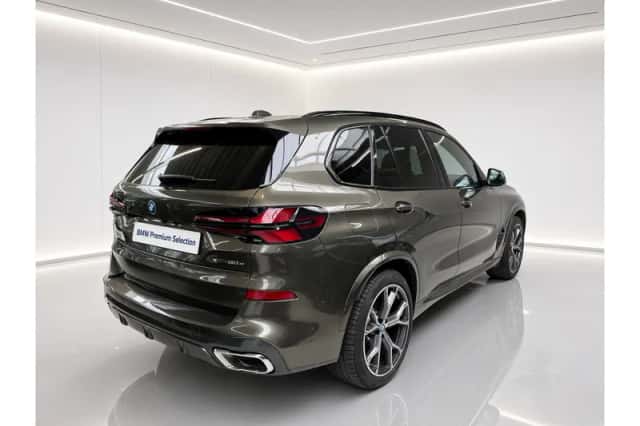 BMW X5 (2023) thumbnail 3