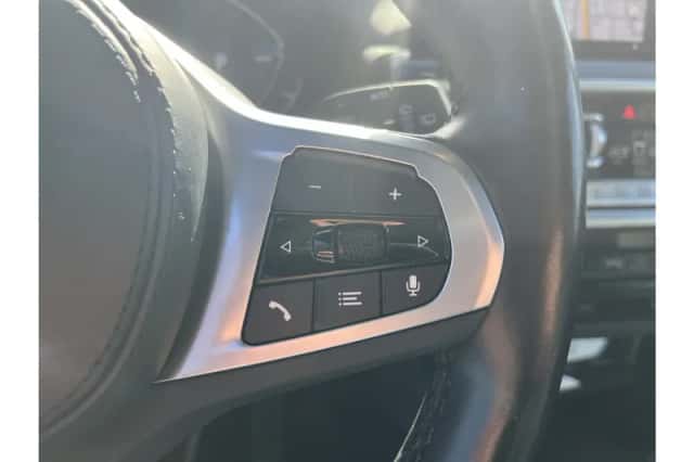 BMW iX3 (2023) thumbnail 6