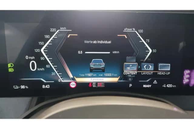 BMW iX (2021) thumbnail 5