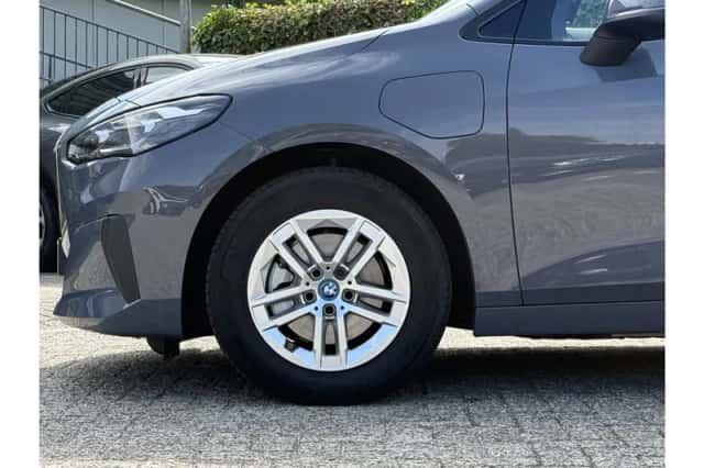BMW 2-Serie (2025) thumbnail 4