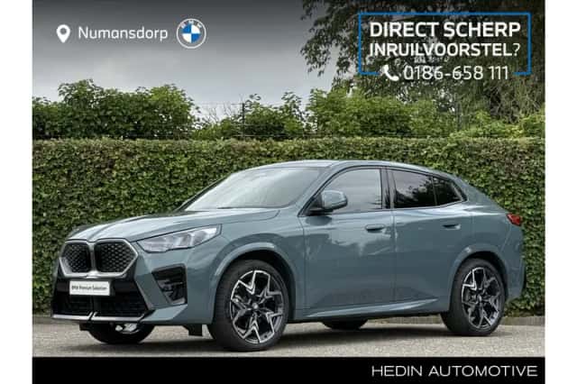 BMW iX2 (2025) thumbnail 1