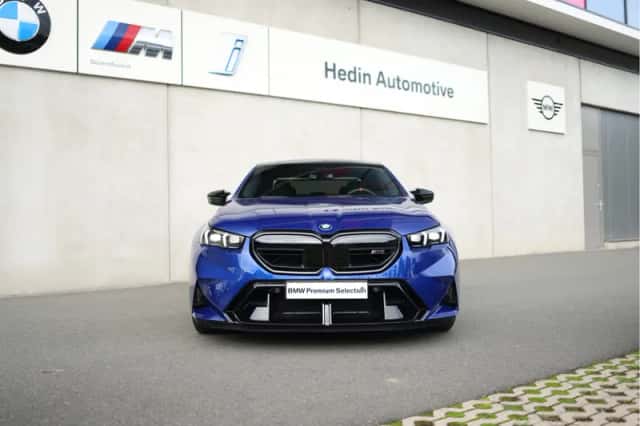BMW M5 (2026) thumbnail 2