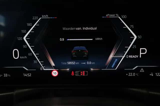 BMW i4 (2023) thumbnail 3