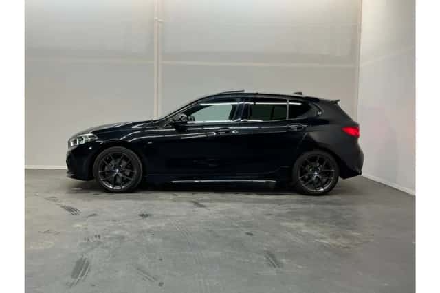 BMW 1-Serie (2023) thumbnail 2