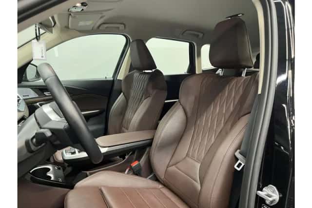 BMW iX1 (2023) thumbnail 5