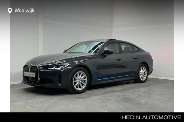 BMW i4 (2023) thumbnail 1