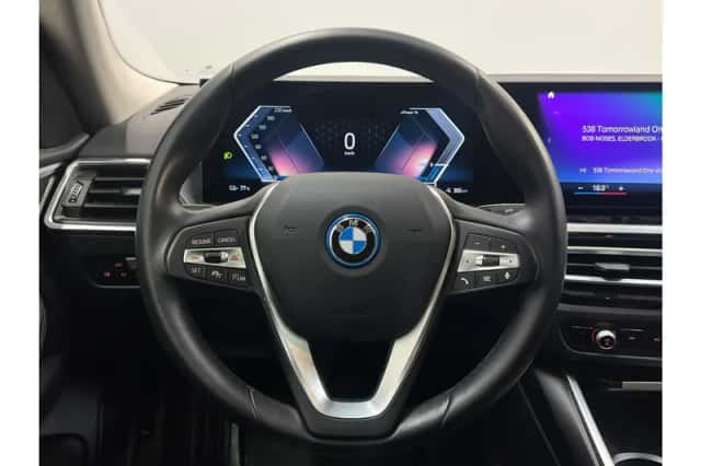 BMW i4 (2023) thumbnail 6