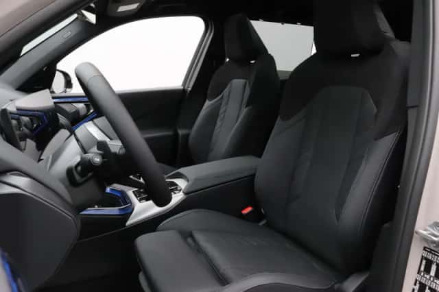 BMW X3 (2026) thumbnail 4