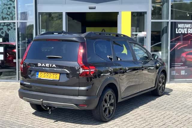 Dacia Jogger (2023) thumbnail 2