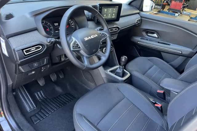 Dacia Jogger (2023) thumbnail 6