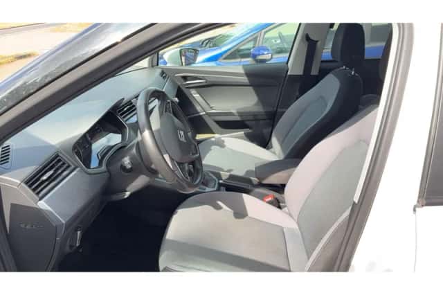 SEAT Arona (2019) thumbnail 4