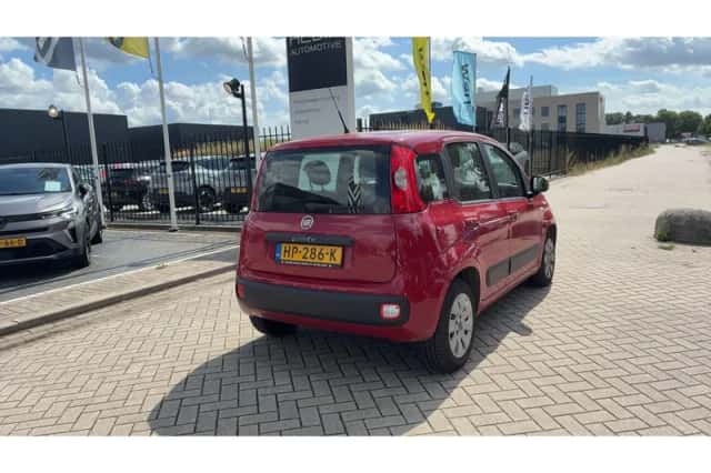 Fiat Panda (2015) thumbnail 4