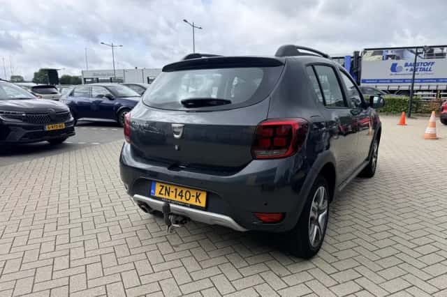 Dacia Sandero (2019) thumbnail 3