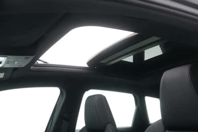 Audi Q4 e-tron (2024) thumbnail 6