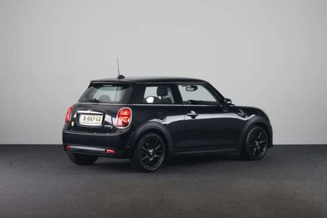 MINI Mini Electric (2022) thumbnail 2