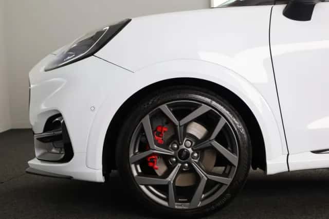 Ford Puma (2024) thumbnail 5