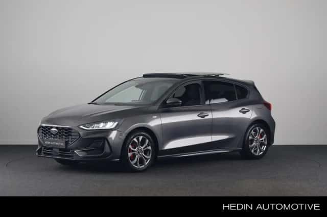 Ford Focus (2023) thumbnail 1