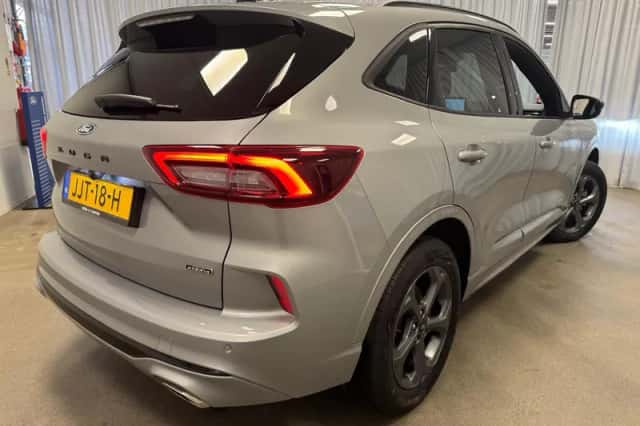 Ford Kuga (2025) thumbnail 2
