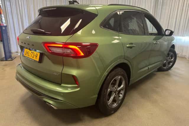 Ford Kuga (2025) thumbnail 2