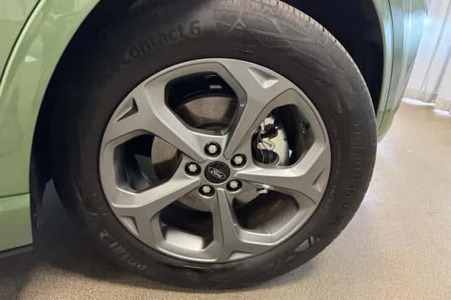 Ford Kuga (2025) thumbnail 5